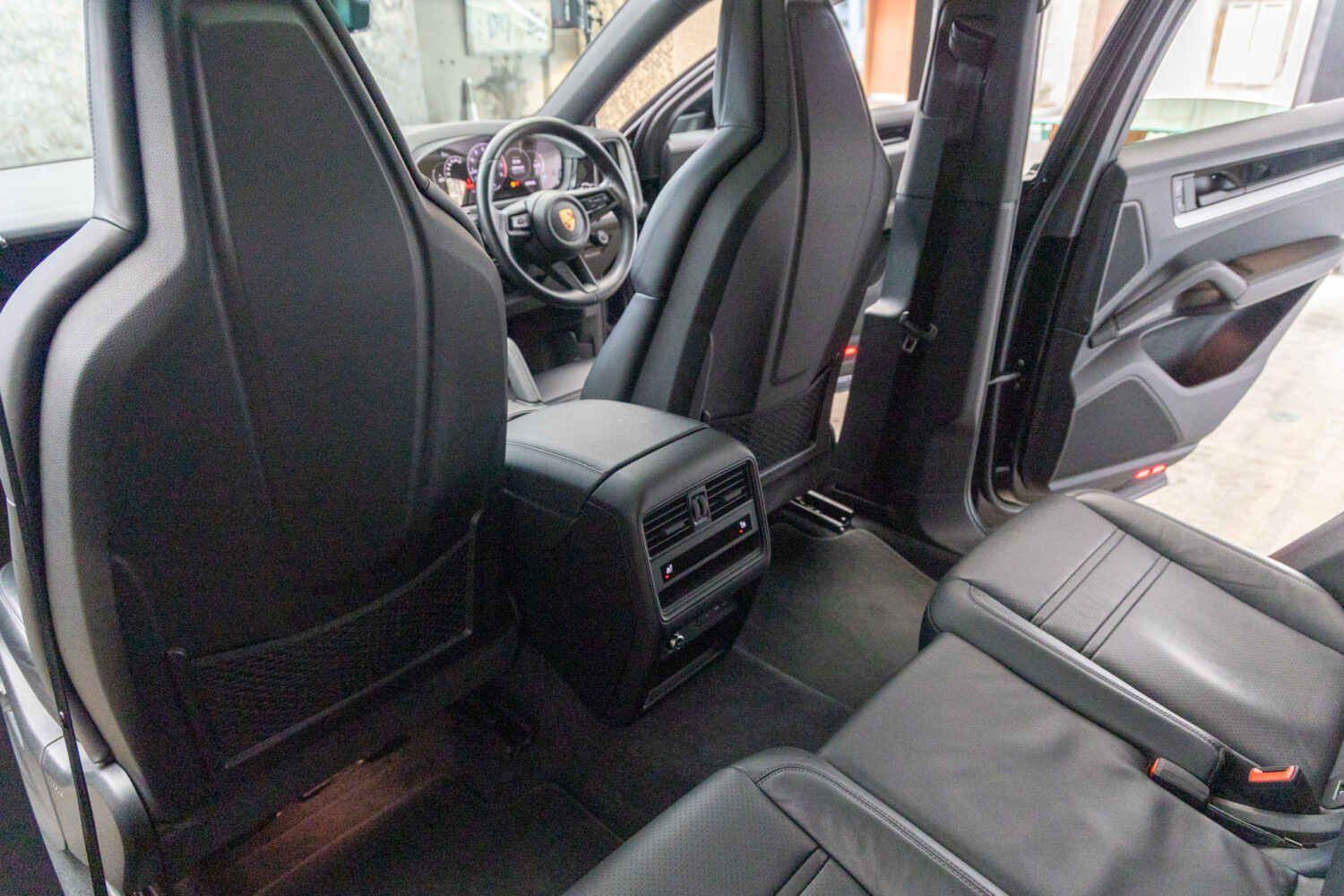 カイエンクーペ ティプトロニックS リアコンフォートベンチシート 4WD