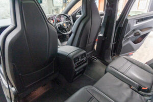 カイエンクーペ ティプトロニックS リアコンフォートベンチシート 4WD