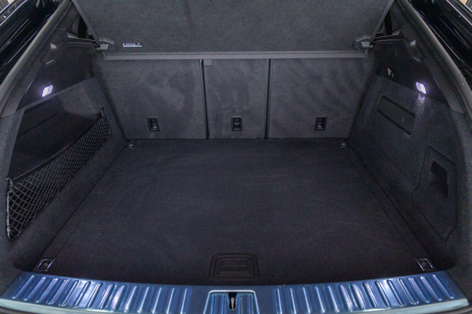 カイエンクーペ ティプトロニックS リアコンフォートベンチシート 4WD