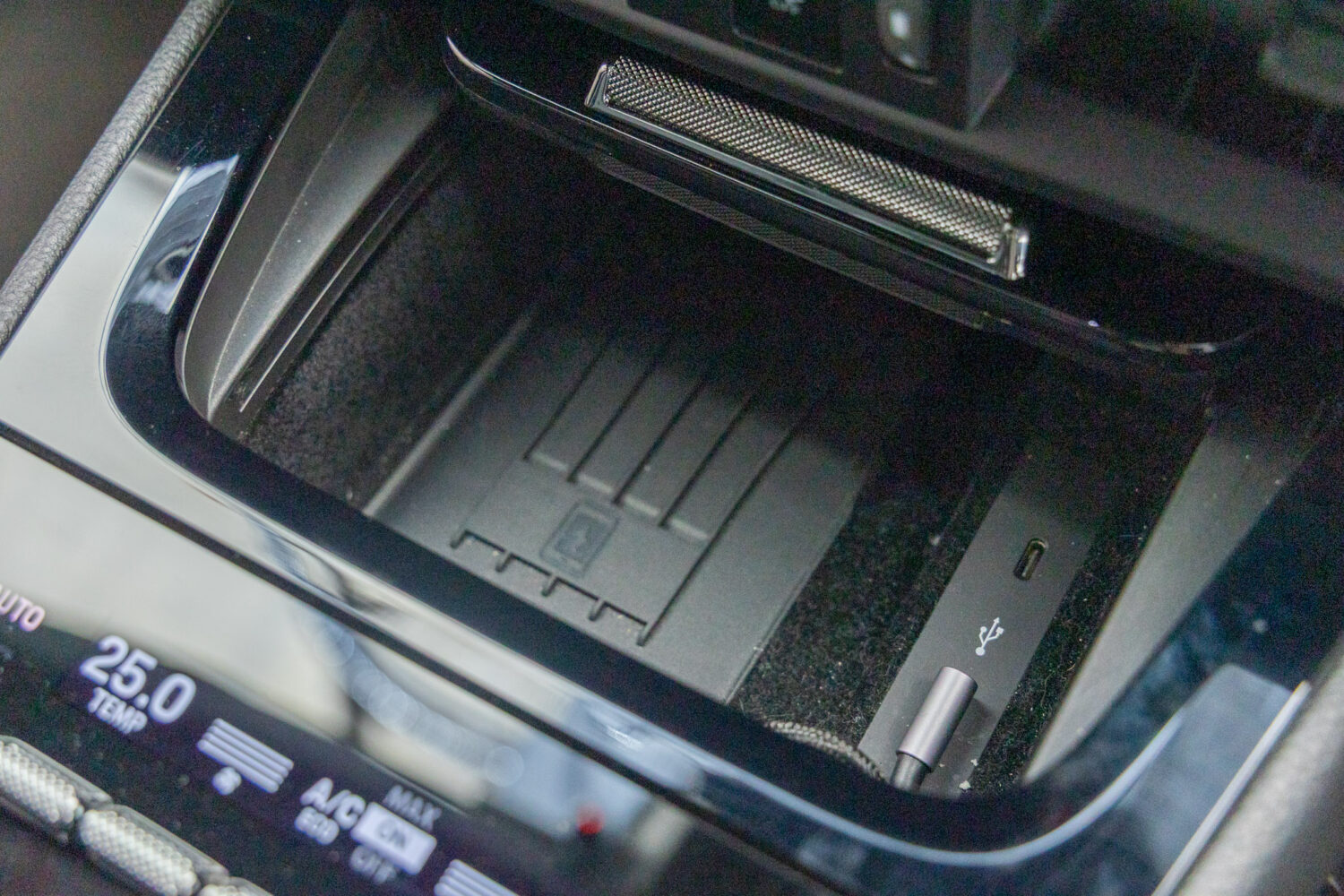 カイエンクーペ ティプトロニックS リアコンフォートベンチシート 4WD