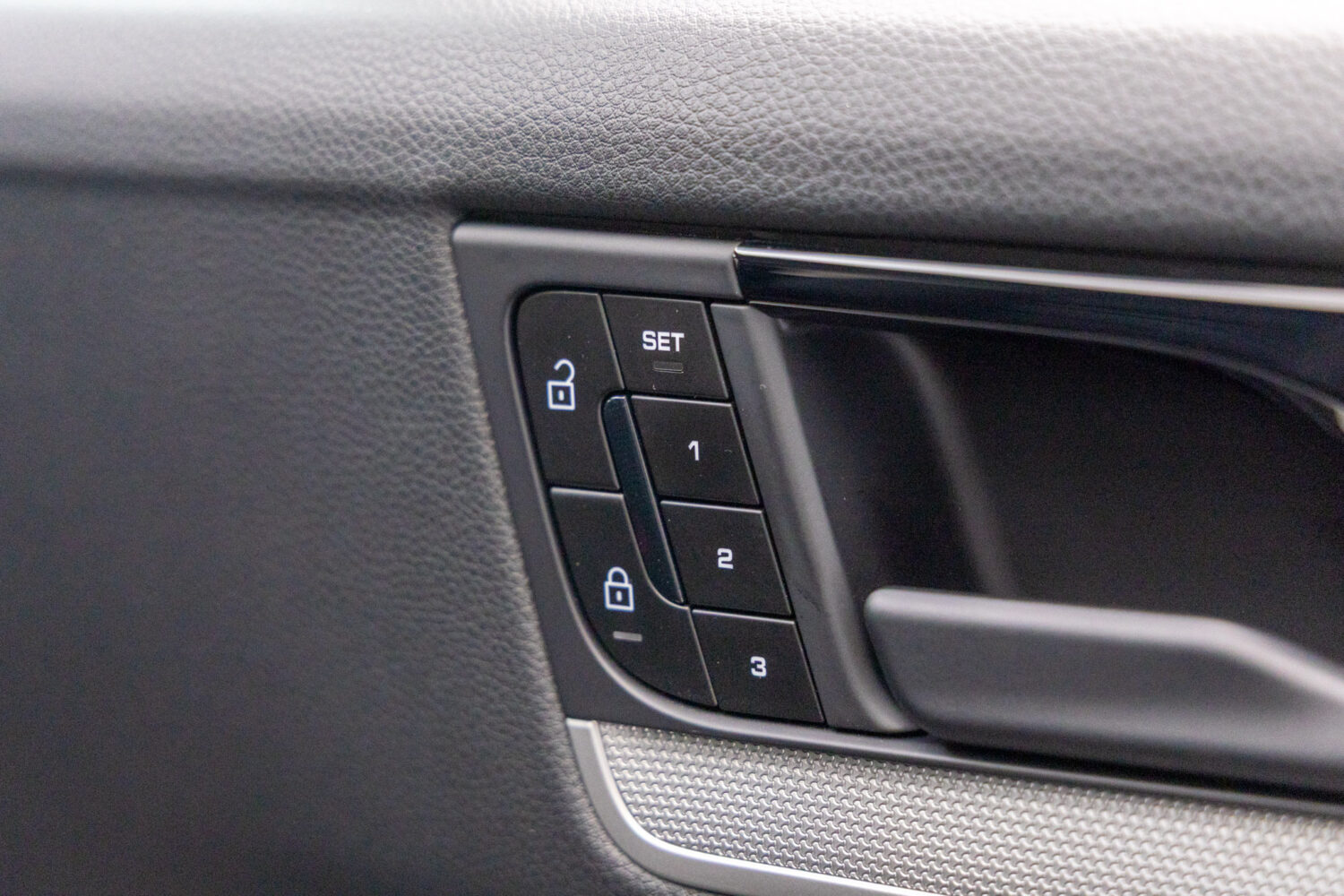 カイエンクーペ ティプトロニックS リアコンフォートベンチシート 4WD