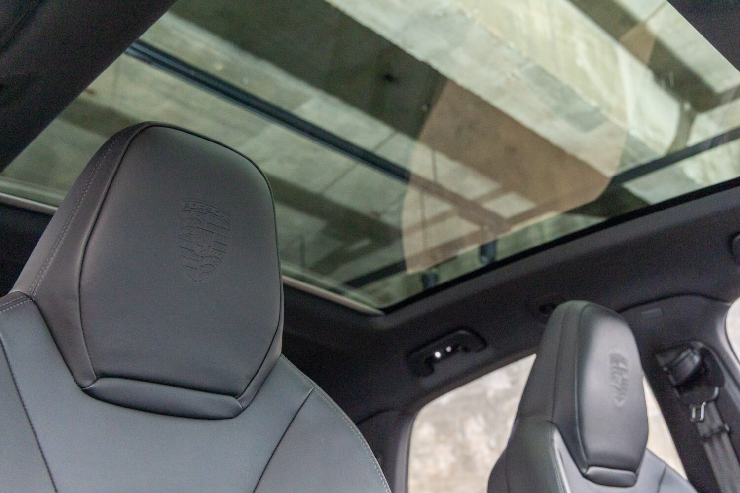 カイエンクーペ ティプトロニックS リアコンフォートベンチシート 4WD