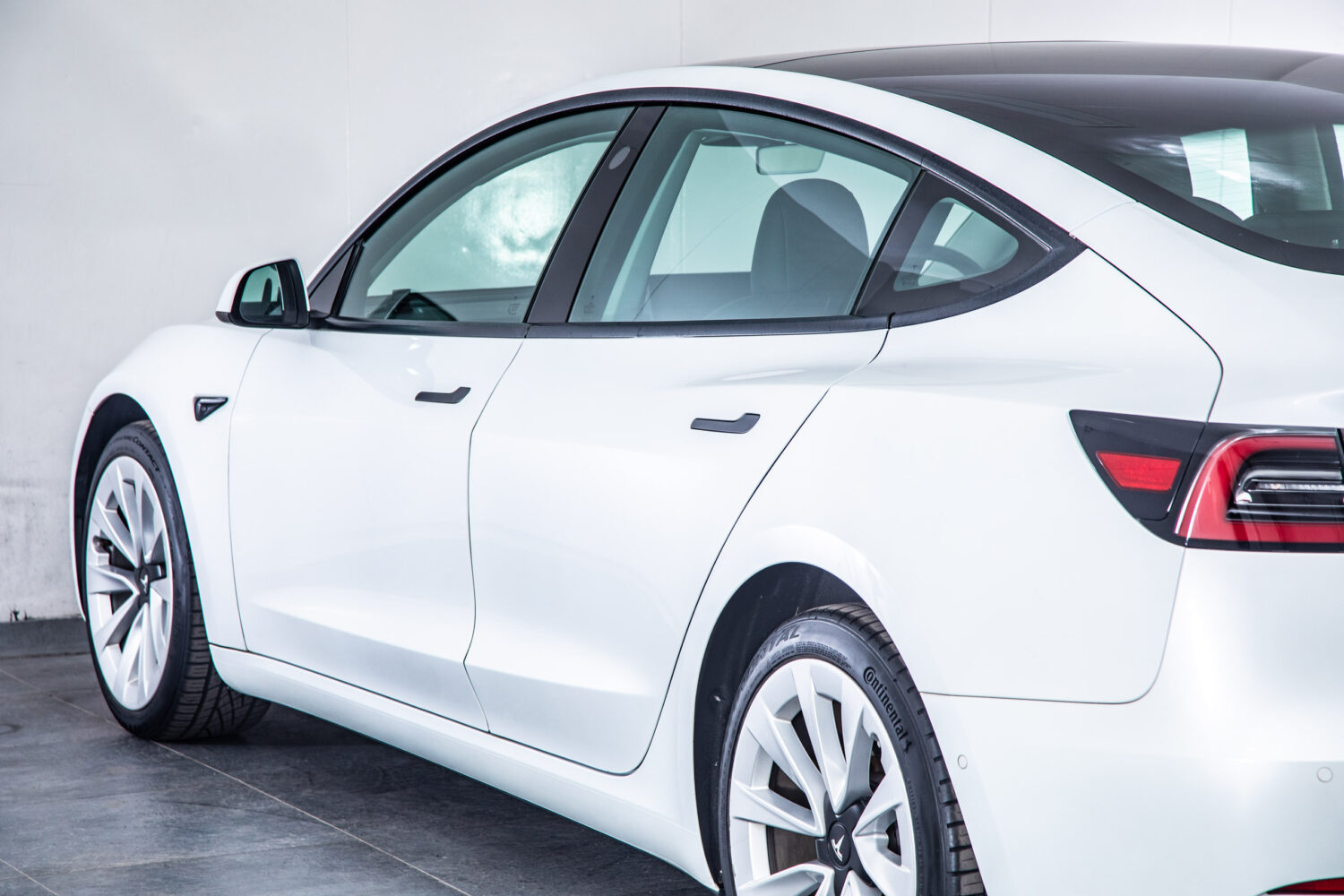 モデル3 ロングレンジ デュアルモーター 4WD