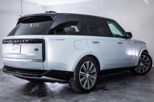 レンジローバー オートバイオグラフィー D300 スタンダードホイールベース 4WD