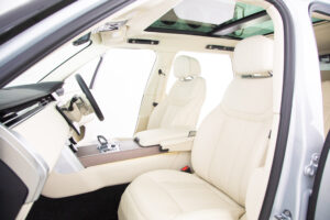 レンジローバー オートバイオグラフィー D300 スタンダードホイールベース 4WD