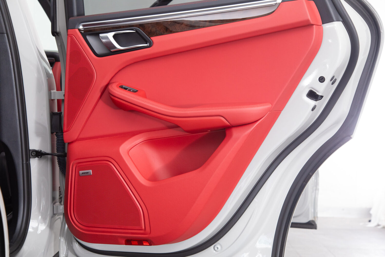 マカン S シュポルト エディション (パノラミック ルーフ システム装着車) PDK 4WD