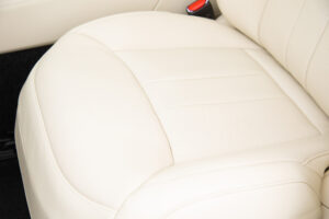 レンジローバー オートバイオグラフィー D300 スタンダードホイールベース 4WD