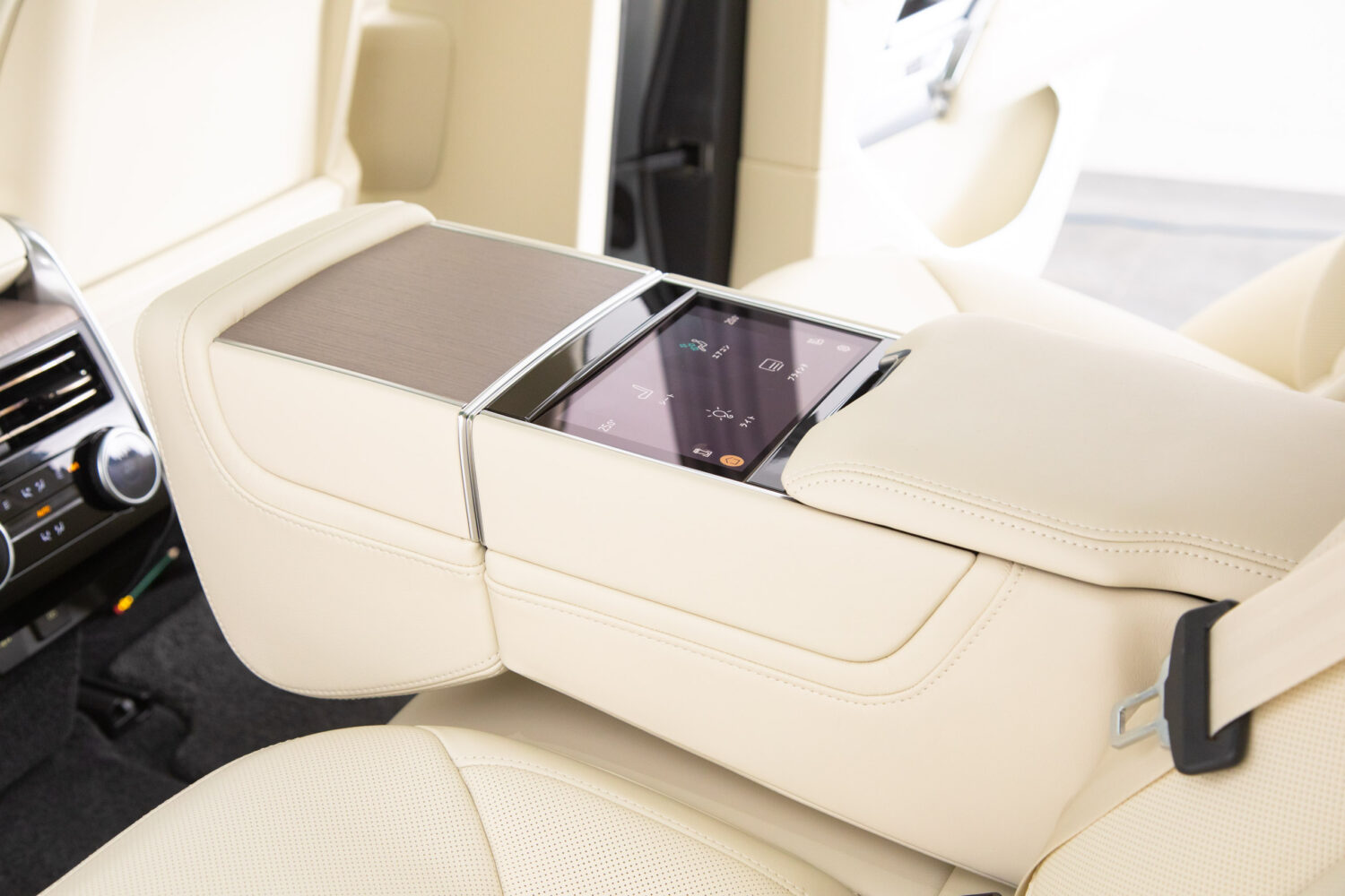 レンジローバー オートバイオグラフィー D300 スタンダードホイールベース 4WD