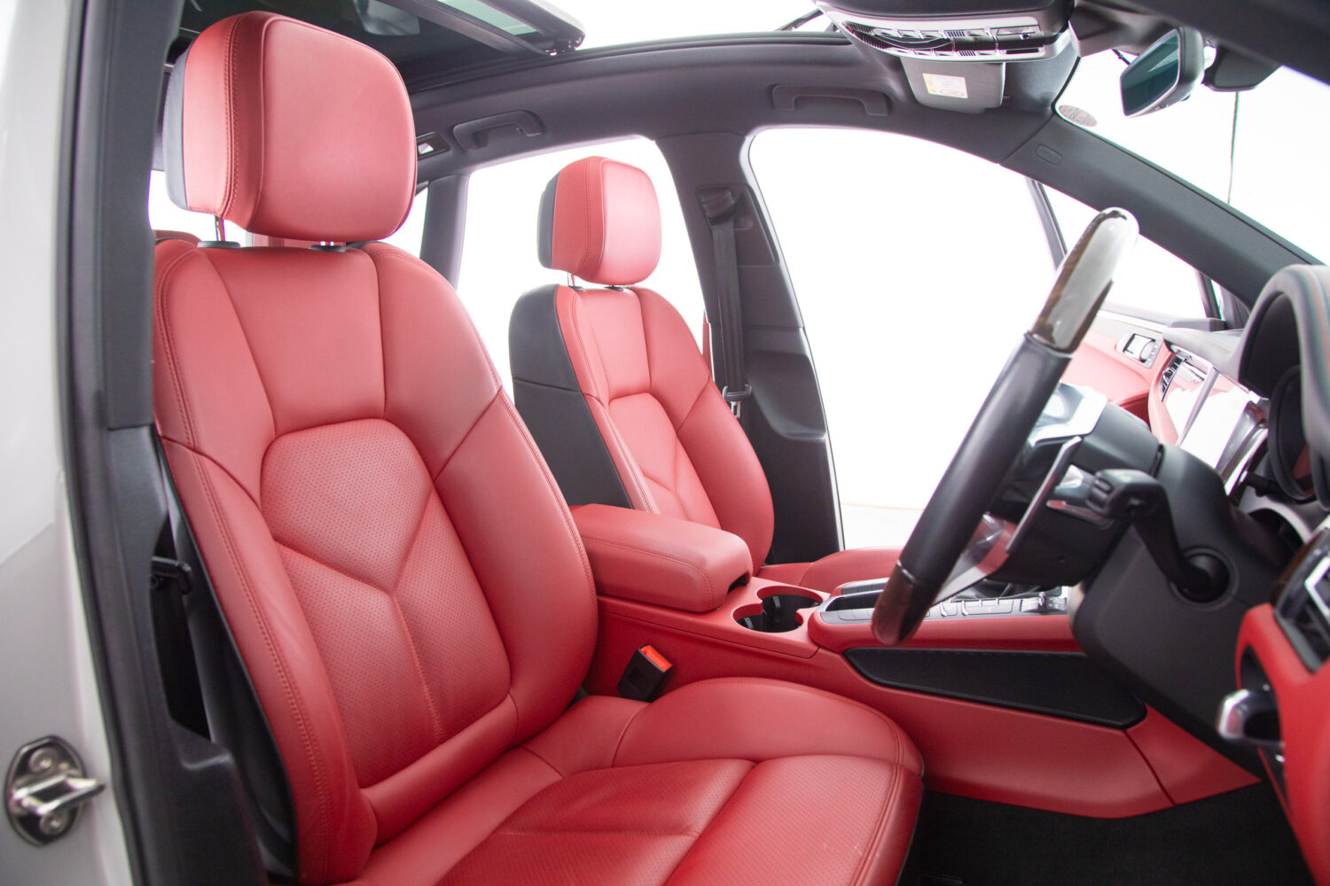 マカン S シュポルト エディション (パノラミック ルーフ システム装着車) PDK 4WD