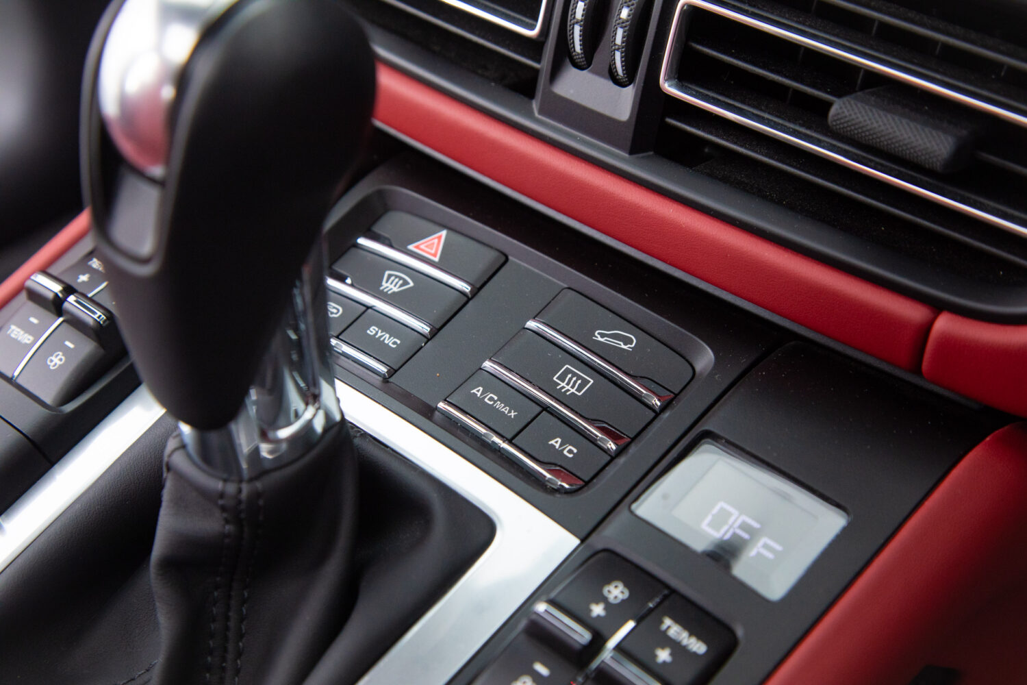 マカン S シュポルト エディション (パノラミック ルーフ システム装着車) PDK 4WD