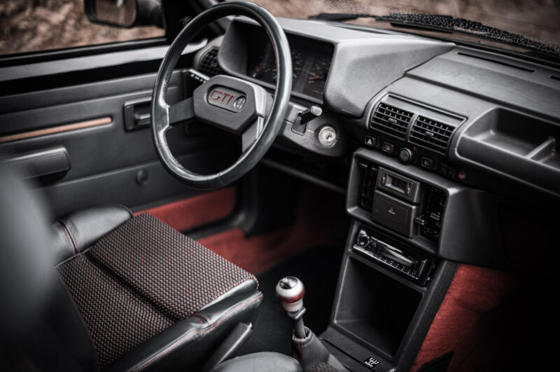 プジョー・205GTI（1988）ホットハッチのテロワール（後編）