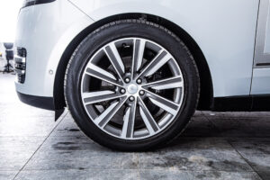 レンジローバー オートバイオグラフィー D300 スタンダードホイールベース 4WD