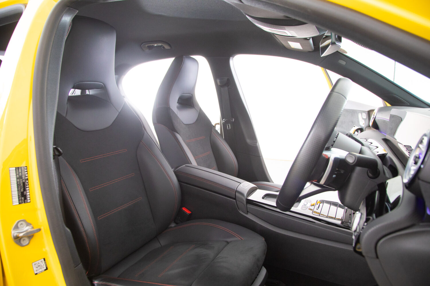 Aクラス A200d AMGラインパッケージ ディーゼルターボ MP202401