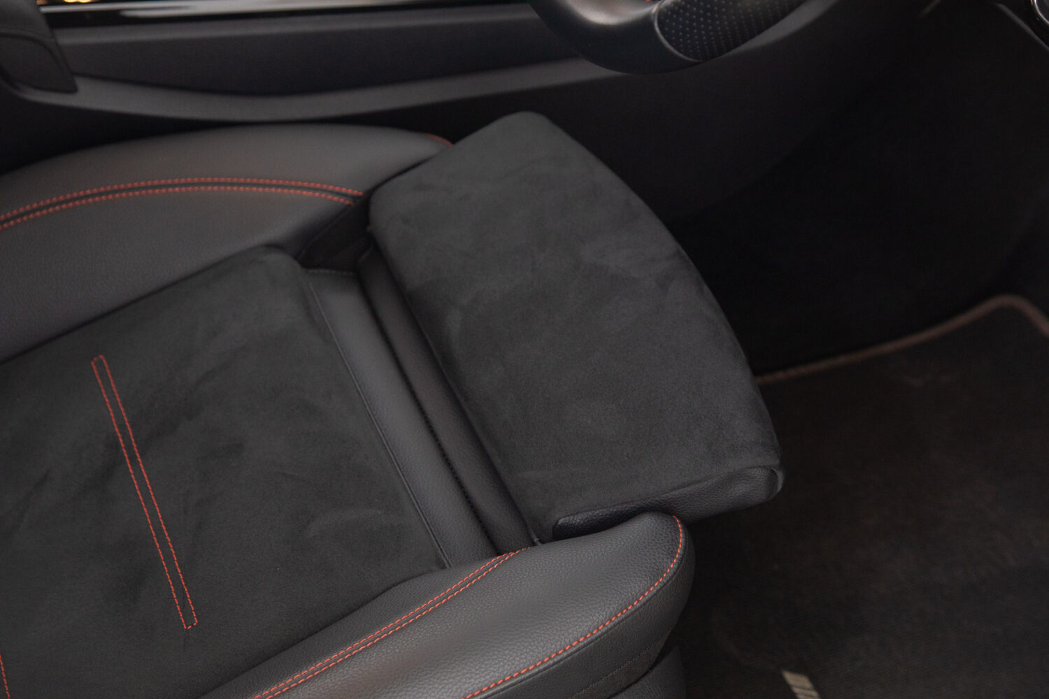 Aクラス A200d AMGラインパッケージ ディーゼルターボ MP202401