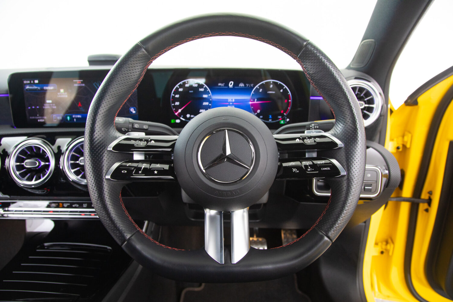 Aクラス A200d AMGラインパッケージ ディーゼルターボ MP202401