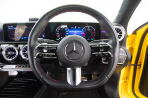 Aクラス A200d AMGラインパッケージ ディーゼルターボ MP202401