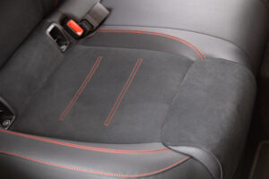 Aクラス A200d AMGラインパッケージ ディーゼルターボ MP202401