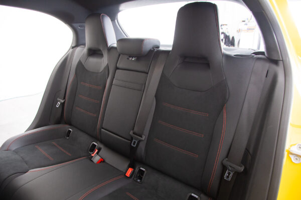 Aクラス A200d AMGラインパッケージ ディーゼルターボ MP202401