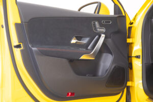 Aクラス A200d AMGラインパッケージ ディーゼルターボ MP202401