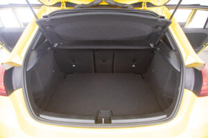 Aクラス A200d AMGラインパッケージ ディーゼルターボ MP202401