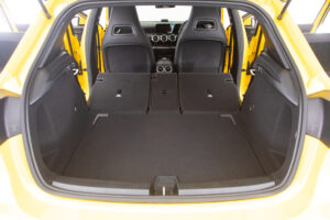 Aクラス A200d AMGラインパッケージ ディーゼルターボ MP202401