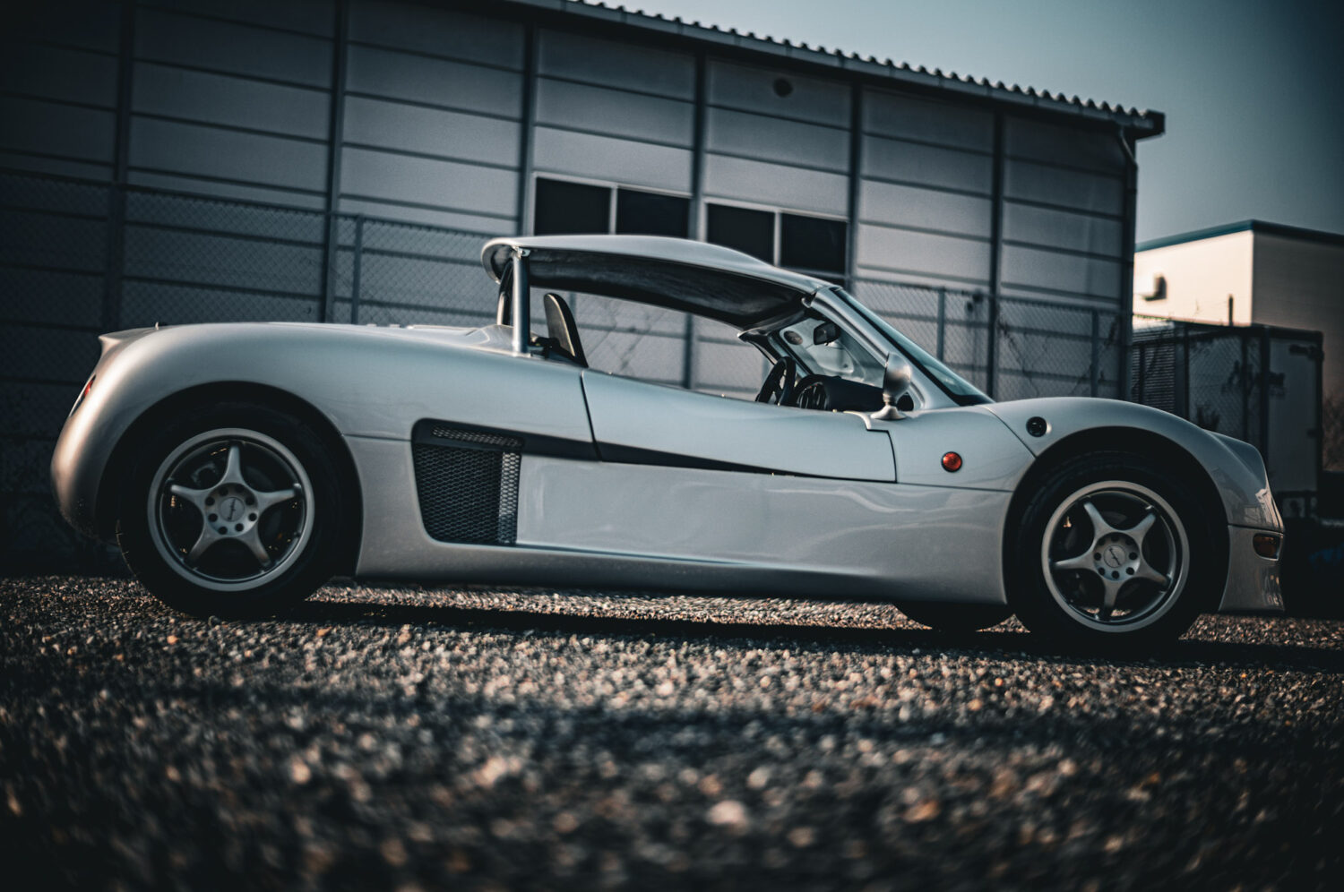 トミーカイラ・ZZ（FR/5MT）和製ライトウェイトの奥行き