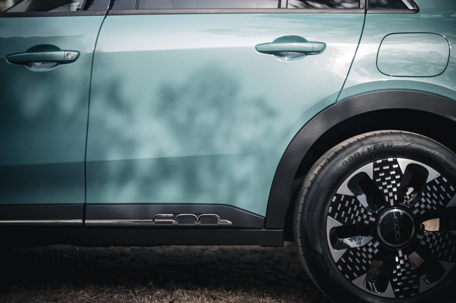 フィアット・600ハイブリッド(FF/6AT)かわいさは、スペックを超える