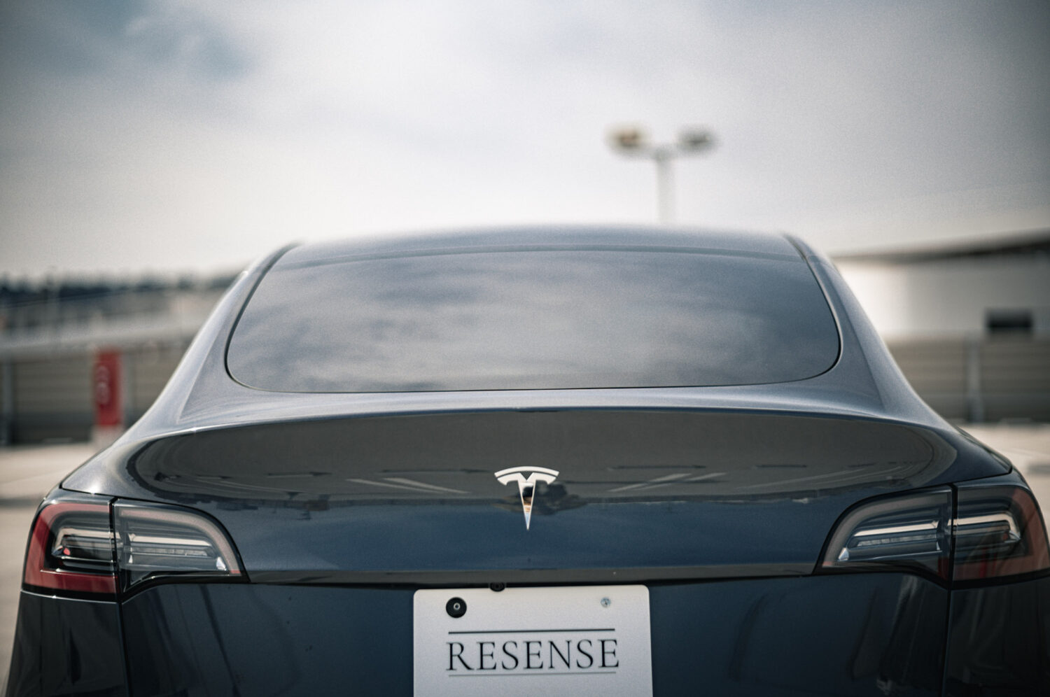 テスラ・モデルY（AWD）未来感は、乗り込んだ瞬間に始まる