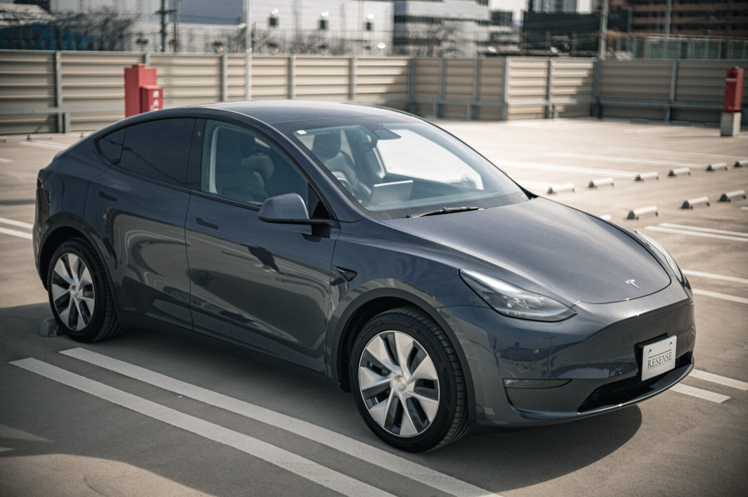 テスラ・モデルY（AWD）未来感は、乗り込んだ瞬間に始まる