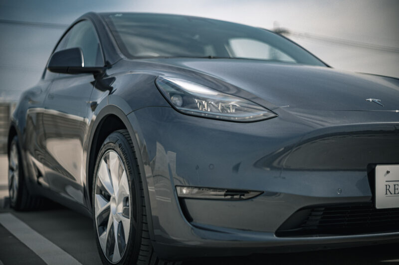 テスラ・モデルY（2023）未来感は、乗り込んだ瞬間に始まる