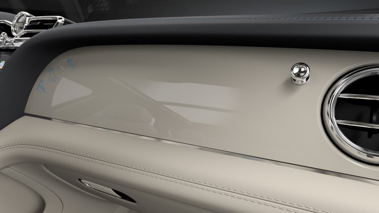 日本限定10台 ベントレー・ベンテイガ・サムシングブルーコレクション・ バイ・マリナー