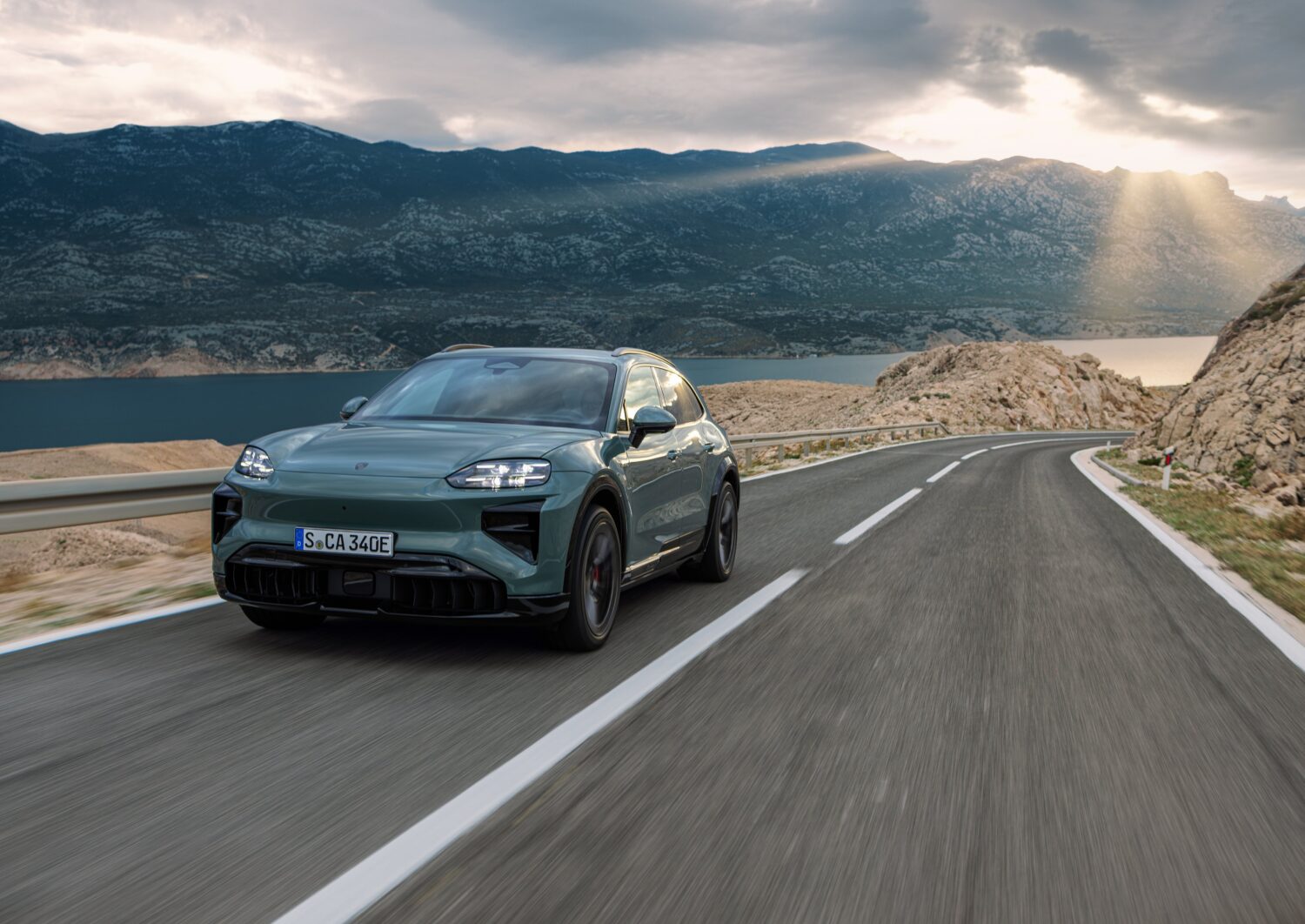 ポルシェ・カイエン「エレクトリック/ターボ・エレクトリック」予約受注を開始