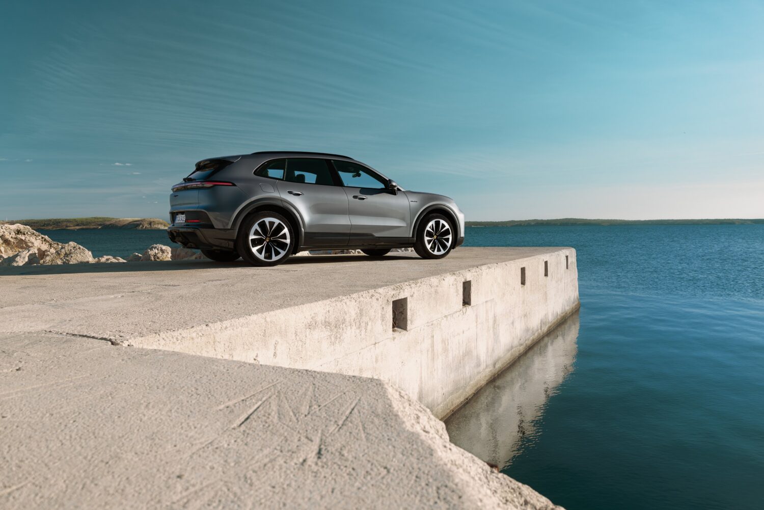 ポルシェ・カイエン「エレクトリック/ターボ・エレクトリック」予約受注を開始