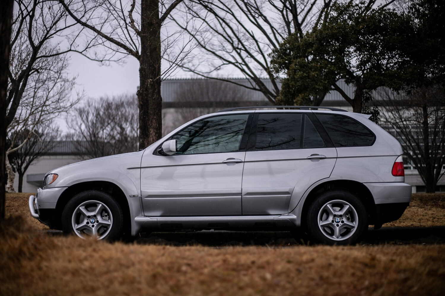 BMW X5 4.4i(2002)着崩しのラグジュアリー