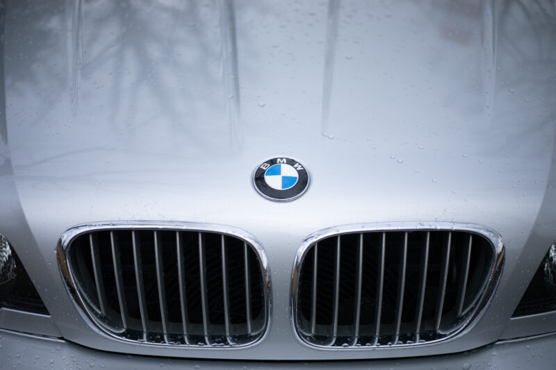 BMW X5 4.4i(2002)着崩しのラグジュアリー