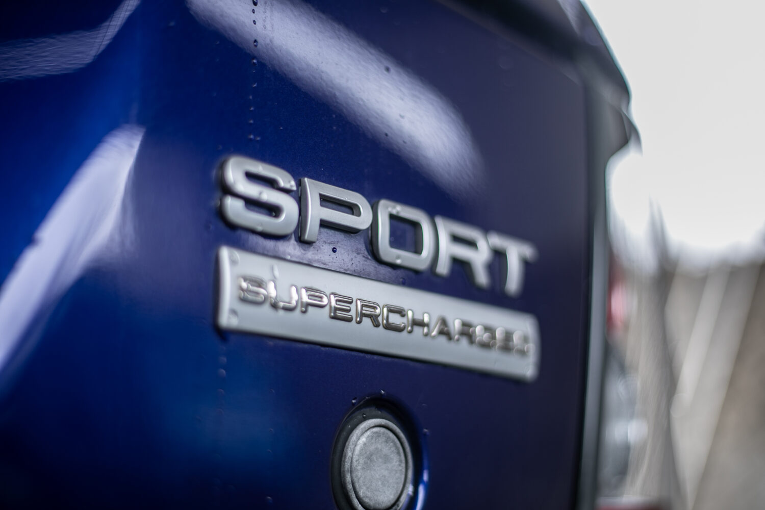 レンジローバースポーツ5.0 V8 スーパーチャージド(2010)SUVにプラスワンを