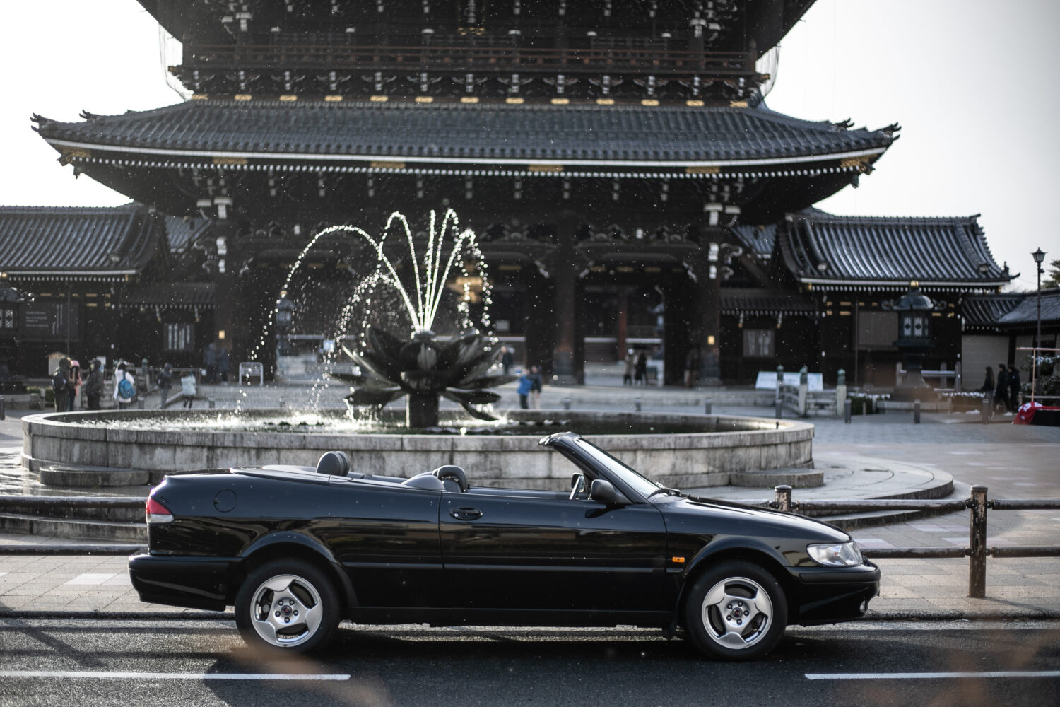 サーブ・9-3カブリオレ(2001)オープンカーに目的地はいらない