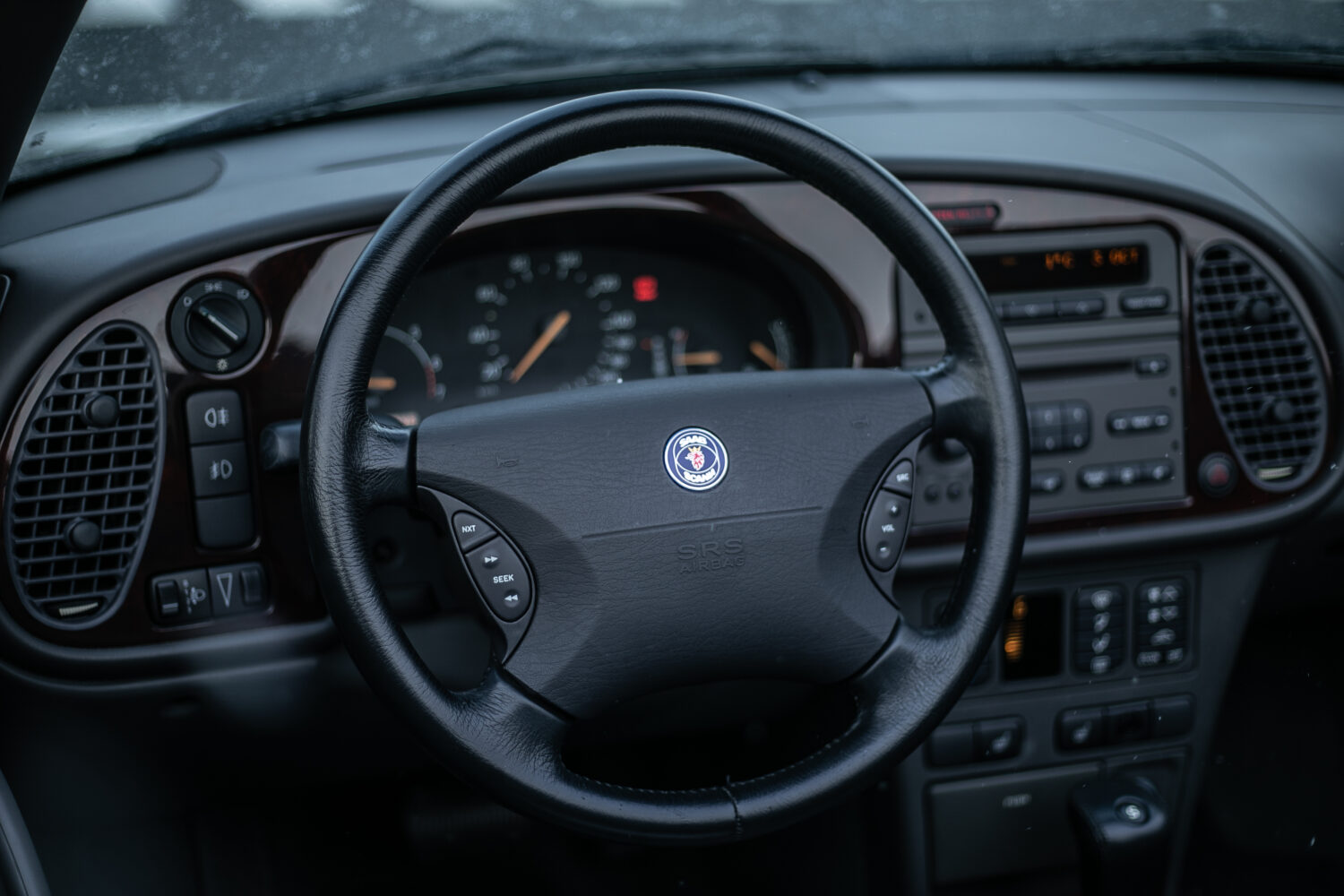 サーブ・9-3カブリオレ(2001)オープンカーに目的地はいらない