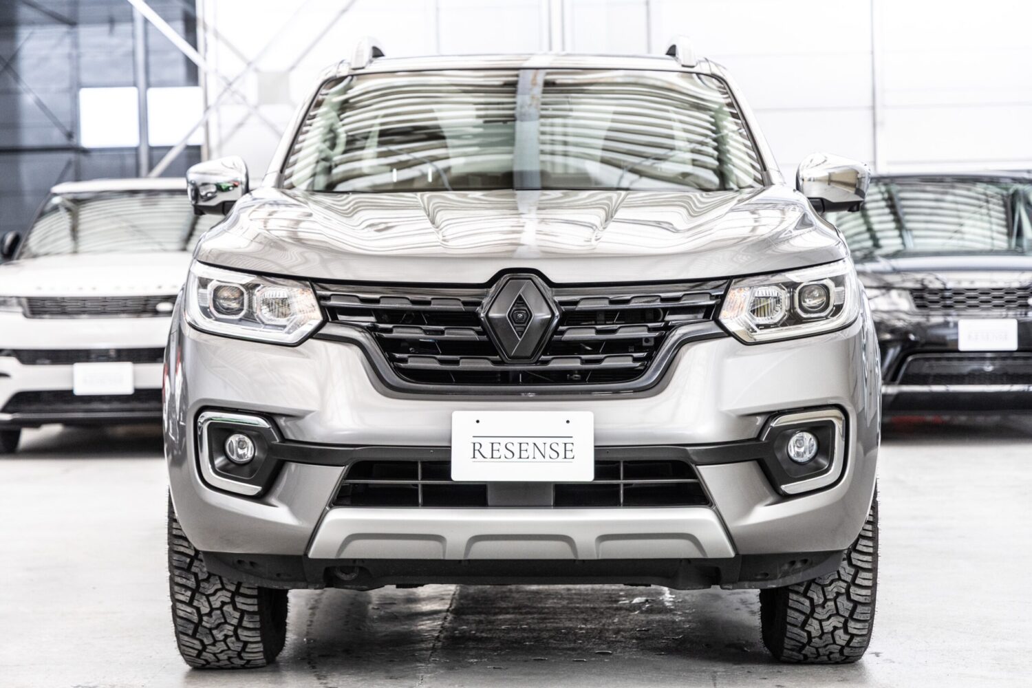 ルノー・アラスカン(2022)多国籍ピックアップ