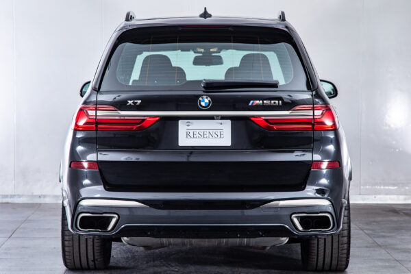 X7 M50i 4WD