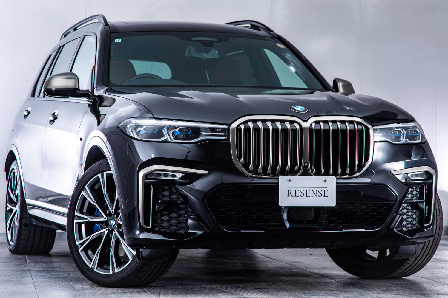 X7 M50i 4WD