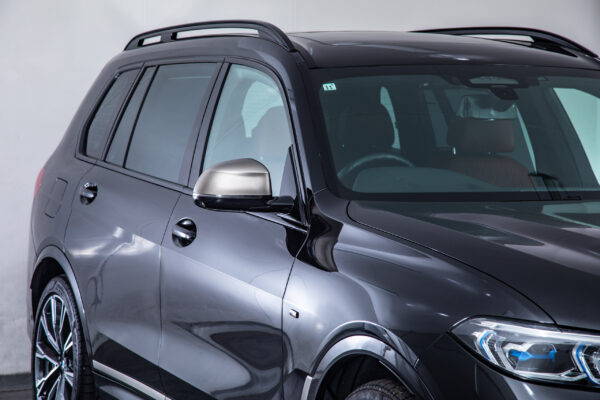 X7 M50i 4WD