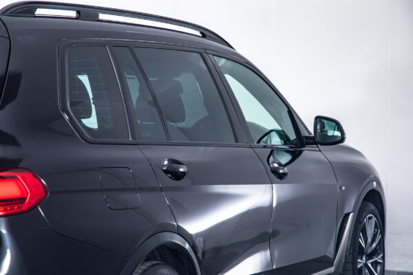 X7 M50i 4WD