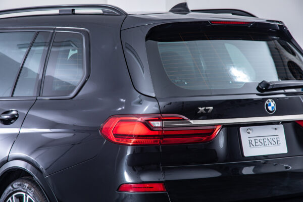 X7 M50i 4WD