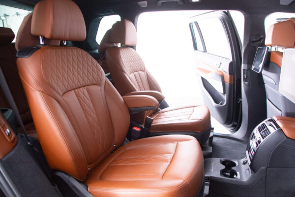 X7 M50i 4WD