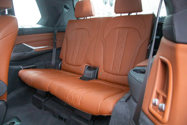 X7 M50i 4WD