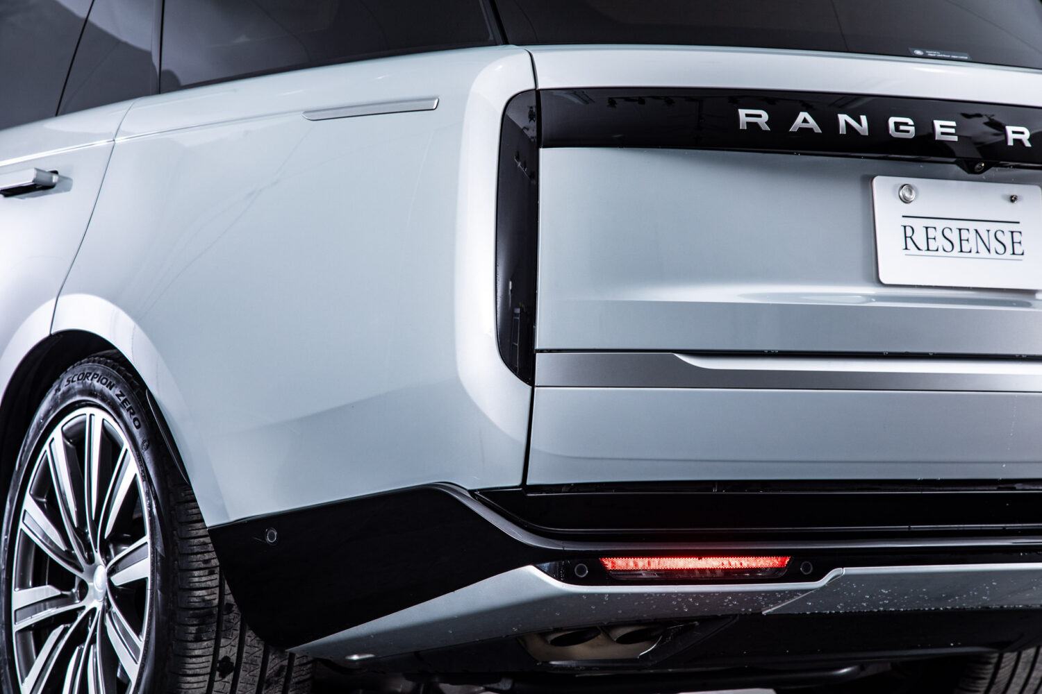 レンジローバー オートバイオグラフィー D300 スタンダードホイールベース 4WD