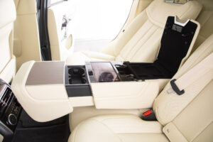 レンジローバー オートバイオグラフィー D300 スタンダードホイールベース 4WD