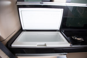 Vクラス BRABUS マルコポーロ D30 4×4 キャンパー