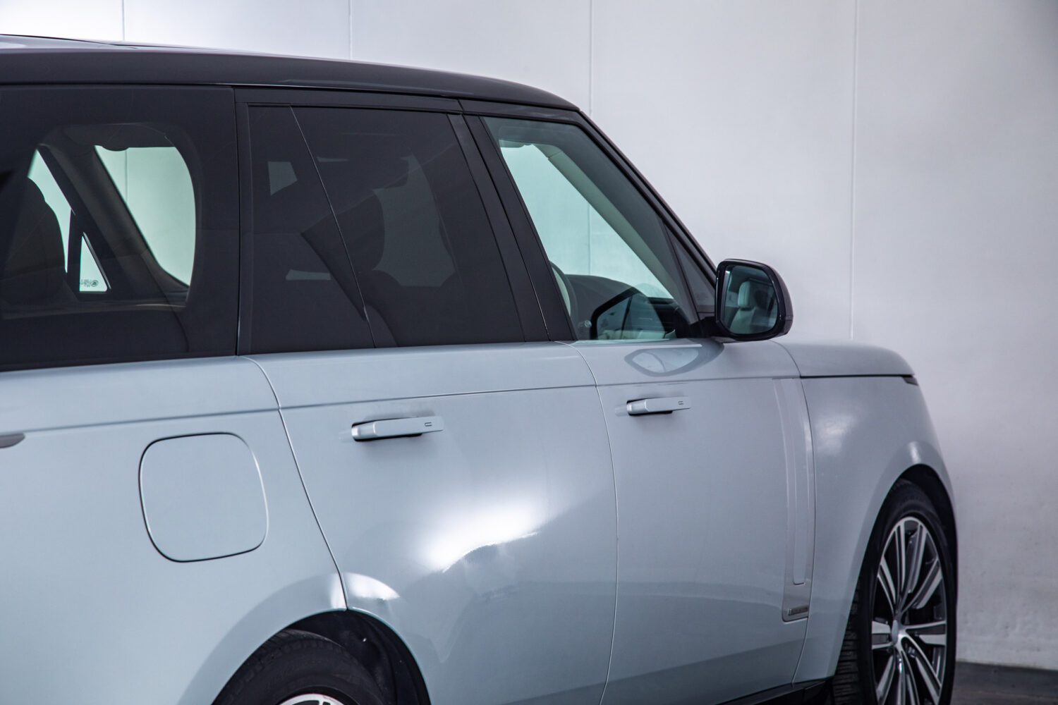 レンジローバー オートバイオグラフィー D300 スタンダードホイールベース 4WD